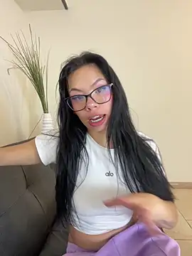 Snapshot of Queen_Chanel_XXX chatting on March 20, 6:02 pm Queen Chanel XXX online show from March 20, 6:02 pm