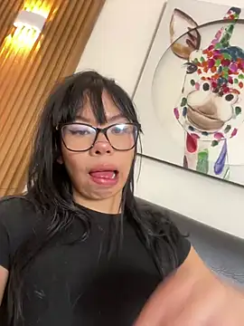 Snapshot of Queen_Chanel_XXX chatting on March 23, 7:51 pm Queen Chanel XXX online show from March 23, 7:51 pm