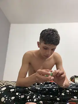 Snapshot of Daniel_Roy chatting on March 13, 6:09 am Daniel Roy online show from March 13, 6:09 am