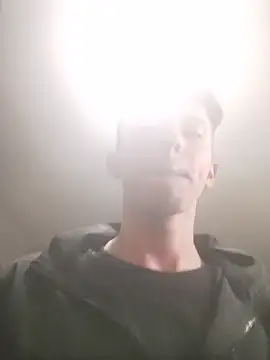 Snapshot of Daniel_Roy chatting on March 23, 11:20 pm Daniel Roy online show from March 23, 11:20 pm