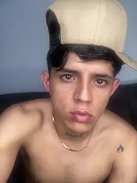 Snapshot of Dark_devil_7777 chatting on March 22, 4:38 am Dark devil 7777 online show from March 22, 4:38 am