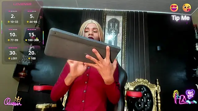 Snapshot of Kloe_xxx__ chatting on April 1, 7:22 pm Kloe xxx online show from April 1, 7:22 pm