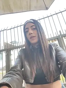 Snapshot of Electra_Pinkk chatting on March 25, 1:50 pm Electra Pinkk online show from March 25, 1:50 pm