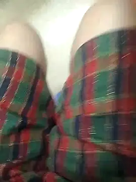 Snapshot of Amanda__ena- chatting on March 19, 4:05 am Amanda ena- online show from March 19, 4:05 am