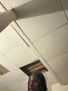 Snapshot of 3l3bbc chatting on March 13, 10:00 am 3l3bbc online show from March 13, 10:00 am