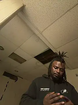 Snapshot of 3l3bbc chatting on March 17, 10:51 am 3l3bbc online show from March 17, 10:51 am