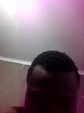 Snapshot of kushsmoothy chatting on April 4, 1:37 am kushsmoothy online show from April 4, 1:37 am