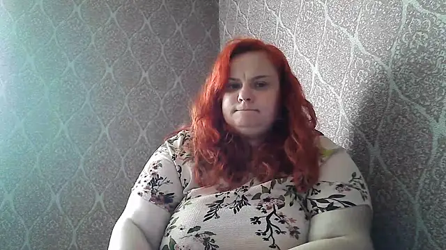 DollyGersonn online show from May 12, 7:49 am