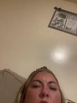 Jewelsbby93 online show from March 31, 5:08 am