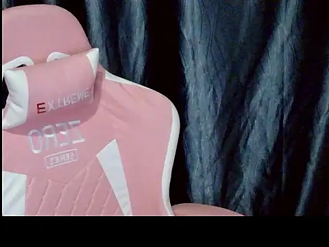 Cum-withyou online show from March 24, 5:18 pm