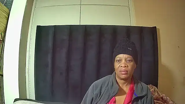 Snapshot of JoycyQueen chatting on July 2, 4:57 pm JoycyQueen online show from July 2, 4:57 pm