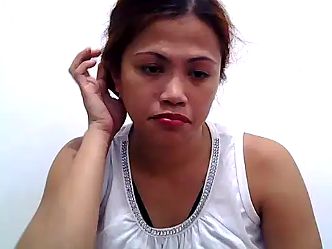 yummypinay26 online show from May 12, 12:02 pm