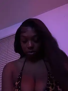 Snapshot of Sexyasscedes chatting on March 14, 7:58 am Sexyasscedes online show from March 14, 7:58 am