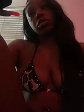 Snapshot of Sexyasscedes chatting on March 16, 1:11 am Sexyasscedes online show from March 16, 1:11 am