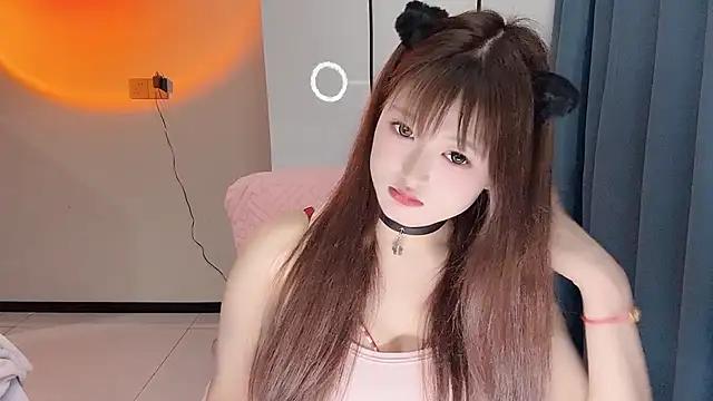 winnie-ww online show from April 23, 12:29 pm