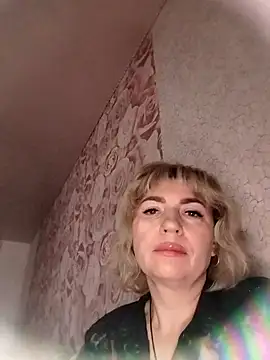 Snapshot of NataLilu826 chatting on April 6, 7:53 am NataLilu826 online show from April 6, 7:53 am