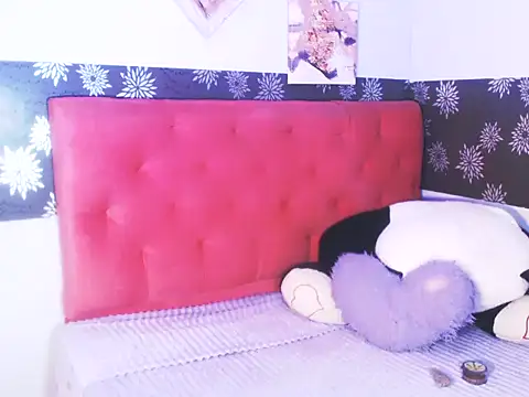 Snapshot of brunne_eva chatting on June 21, 4:59 am brunne eva online show from June 21, 4:59 am