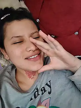 Snapshot of brunne_eva chatting on July 19, 3:27 pm brunne eva online show from July 19, 3:27 pm