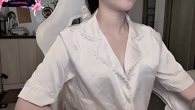 Snapshot of Ngan-Baby chatting on March 25, 3:18 pm Ngan-Baby online show from March 25, 3:18 pm