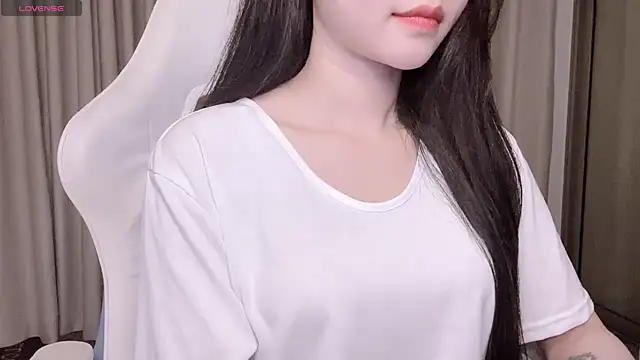 Snapshot of Ngan-Baby chatting on March 28, 11:54 am Ngan-Baby online show from March 28, 11:54 am