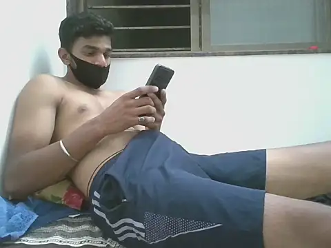 Roy3 2 online show from May 16, 5:45 pm