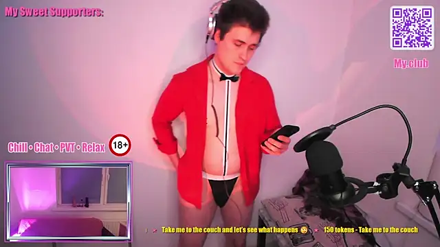 Snapshot of SweatyJay chatting on March 17, 5:38 pm SweatyJay online show from March 17, 5:38 pm