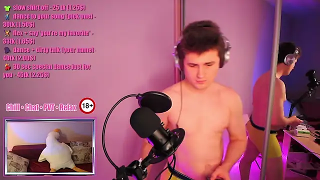 Snapshot of SweatyJay chatting on March 19, 9:52 pm SweatyJay online show from March 19, 9:52 pm