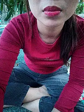 Snapshot of Leylin_1 chatting on March 21, 11:15 am Leylin 1 online show from March 21, 11:15 am