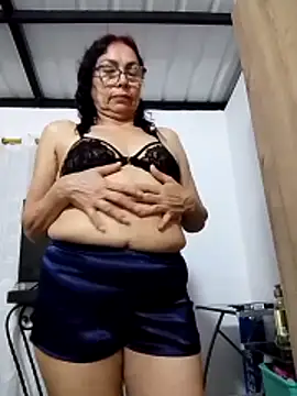 Snapshot of HOT_LATINA20 chatting on March 27, 3:34 am HOT LATINA20 online show from March 27, 3:34 am