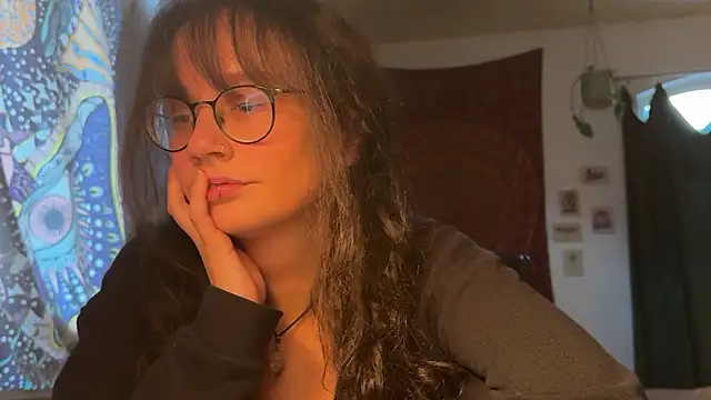 Snapshot of nyxo_ chatting on March 27, 5:23 pm nyxo online show from March 27, 5:23 pm