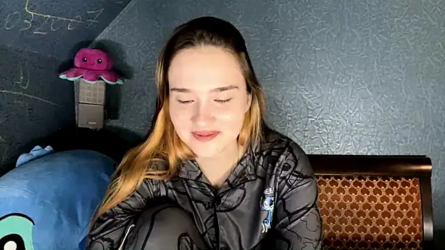 CarmelaLiebherr online show from March 24, 4:34 pm