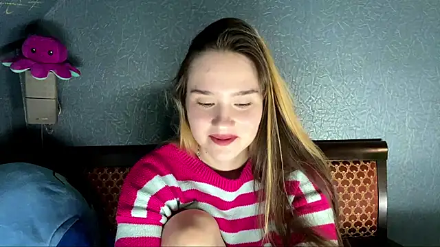 CarmelaLiebherr online show from April 1, 4:15 pm