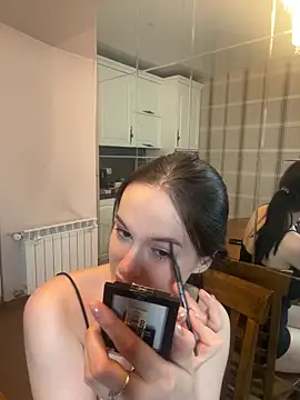 Snapshot of AuraaNova chatting on March 12, 3:45 am AuraaNova online show from March 12, 3:45 am