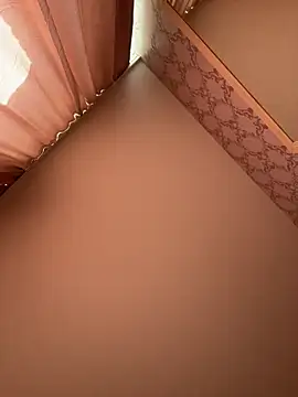 Snapshot of AuraaNova chatting on March 31, 4:13 am AuraaNova online show from March 31, 4:13 am