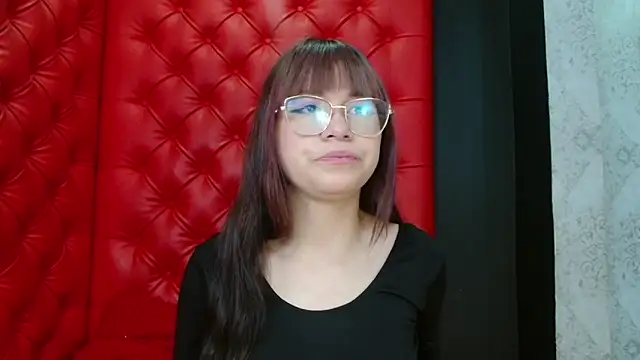 VeroBloomx online show from March 15, 12:33 pm