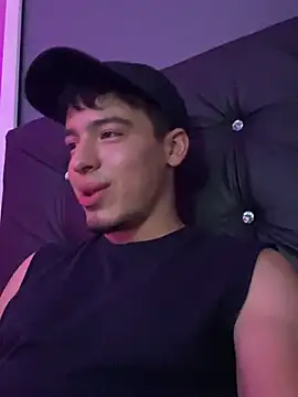 Snapshot of david_osorio chatting on April 6, 11:38 pm david osorio online show from April 6, 11:38 pm