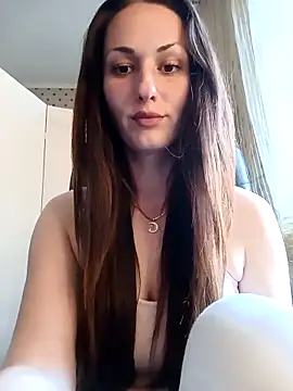 LunaCrystall online show from May 7, 4:01 pm