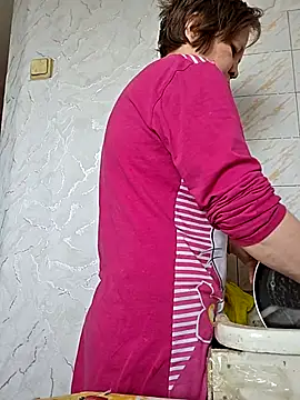  LOLA-LOLA  online show from April 4, 8:56 am