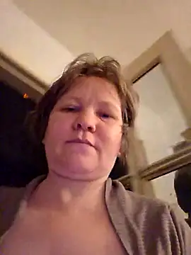 Snapshot of _LOLA-LOLA_ chatting on April 13, 4:56 pm LOLA-LOLA online show from April 13, 4:56 pm