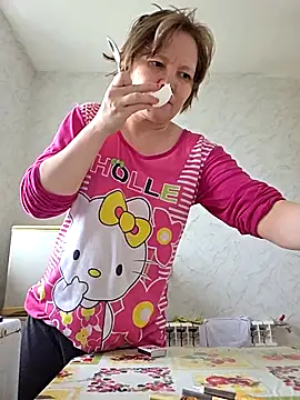 Snapshot of _LOLA-LOLA_ chatting on April 20, 8:17 am LOLA-LOLA online show from April 20, 8:17 am