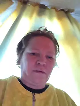 Snapshot of _LOLA-LOLA_ chatting on June 5, 2:56 pm LOLA-LOLA online show from June 5, 2:56 pm