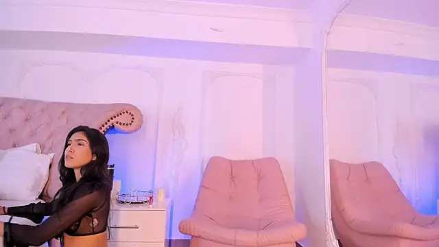 LucianaBlanco  online show from May 10, 2:44 pm