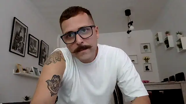 Snapshot of yanick931 chatting on May 19, 9:59 am yanick931 online show from May 19, 9:59 am