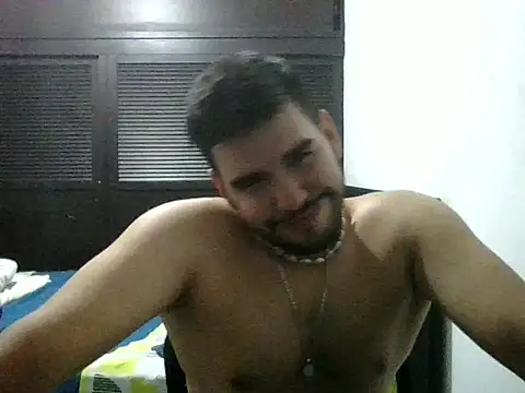 LatinBeardCali online show from April 4, 12:53 am