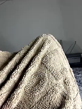 Snapshot of ines_chaude78 chatting on March 25, 2:17 am ines chaude78 online show from March 25, 2:17 am