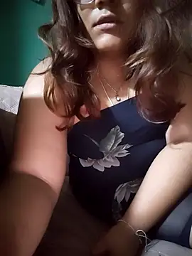 blurosa online show from April 12, 6:40 am