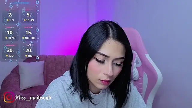 Snapshot of miss__madison chatting on March 27, 10:20 pm miss madison online show from March 27, 10:20 pm