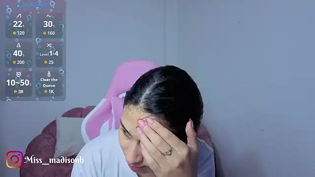 Snapshot of miss__madison chatting on March 28, 7:46 pm miss madison online show from March 28, 7:46 pm