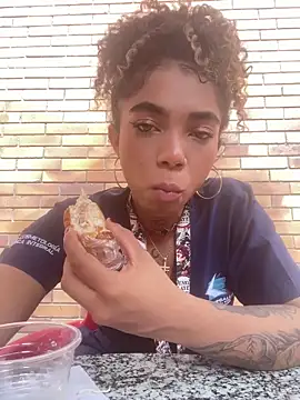 Snapshot of AkiraMoon33 chatting on March 24, 7:19 pm AkiraMoon33 online show from March 24, 7:19 pm