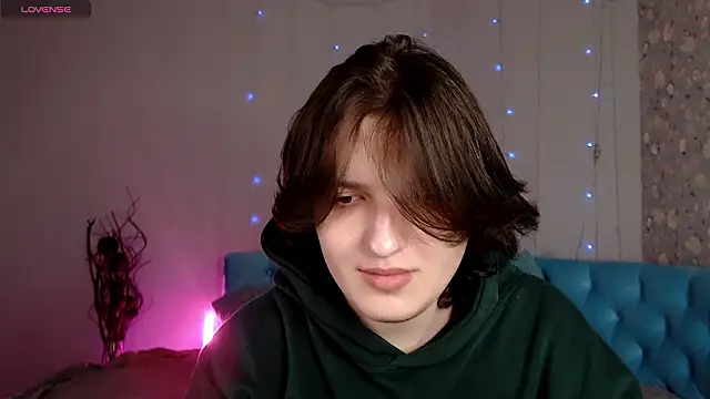 Snapshot of delalex chatting on March 23, 8:57 pm delalex online show from March 23, 8:57 pm